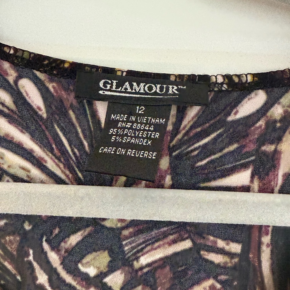 Glamour Abstract Patterned Top - image 4